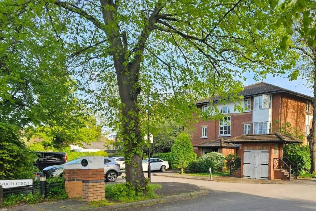 דירות לונדון Lovely Flat Close To Shepherd'S Bush מראה חיצוני תמונה
